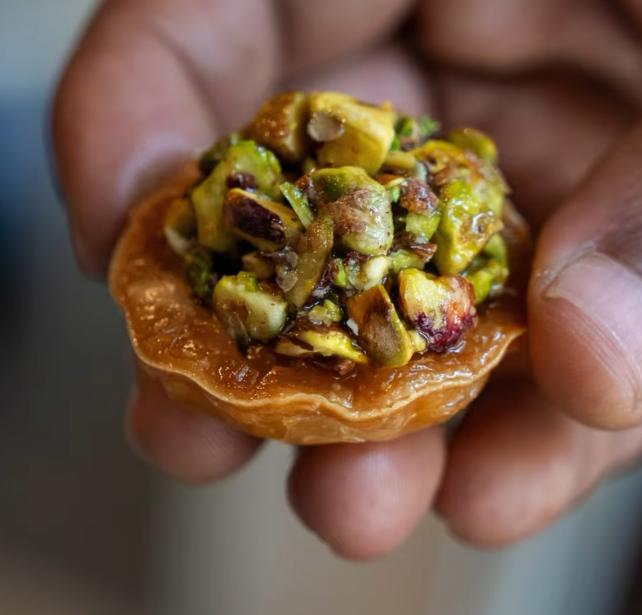 Pistachio tartlet
